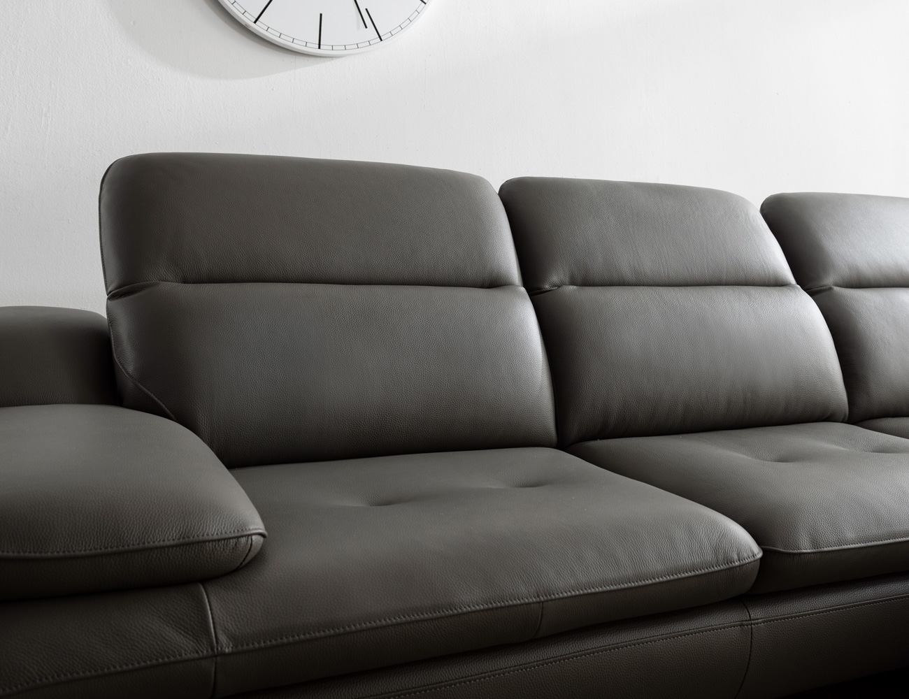 [Monthly Best 10%] 노드 3.5인 카우치형 기능성 슈렁큰 천연면피 소가죽 소파