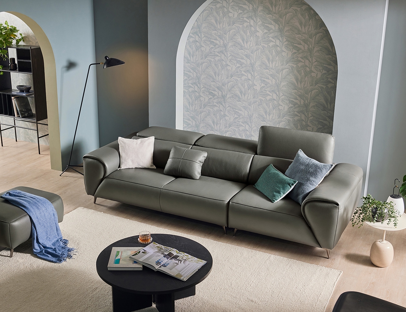 [Komo Day 17%] 뉴 클레버 3.5인 기능성 슈렁큰 천연면피 소가죽 소파+쿠션1개