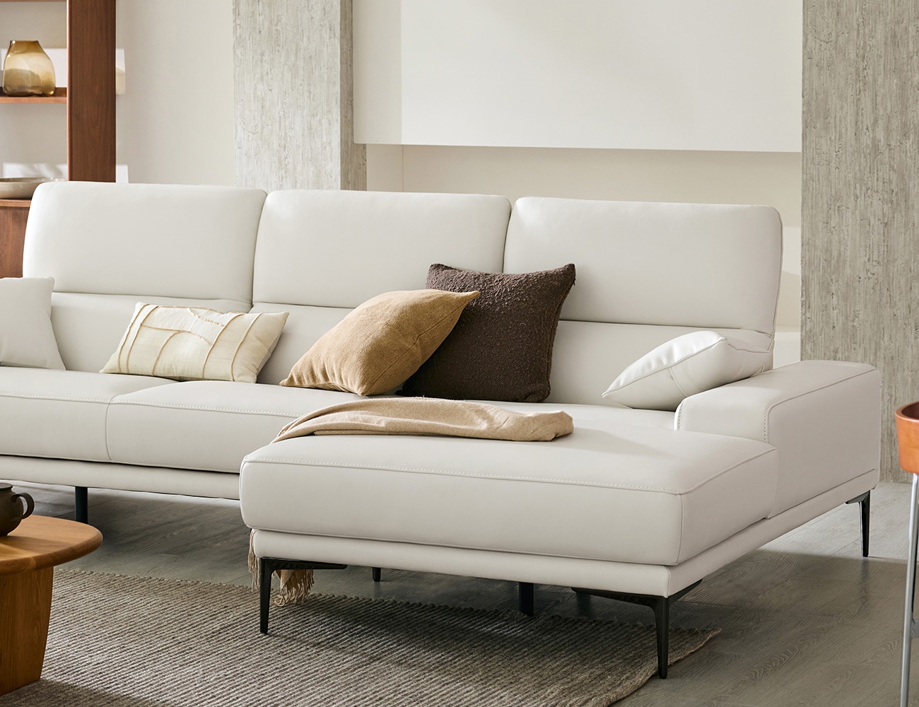 [CURATION 15%] 에디아르 4인 카우치형 기능성 레체 이태리 천연면피 소가죽 소파(전면가죽적용)+쿠션2개