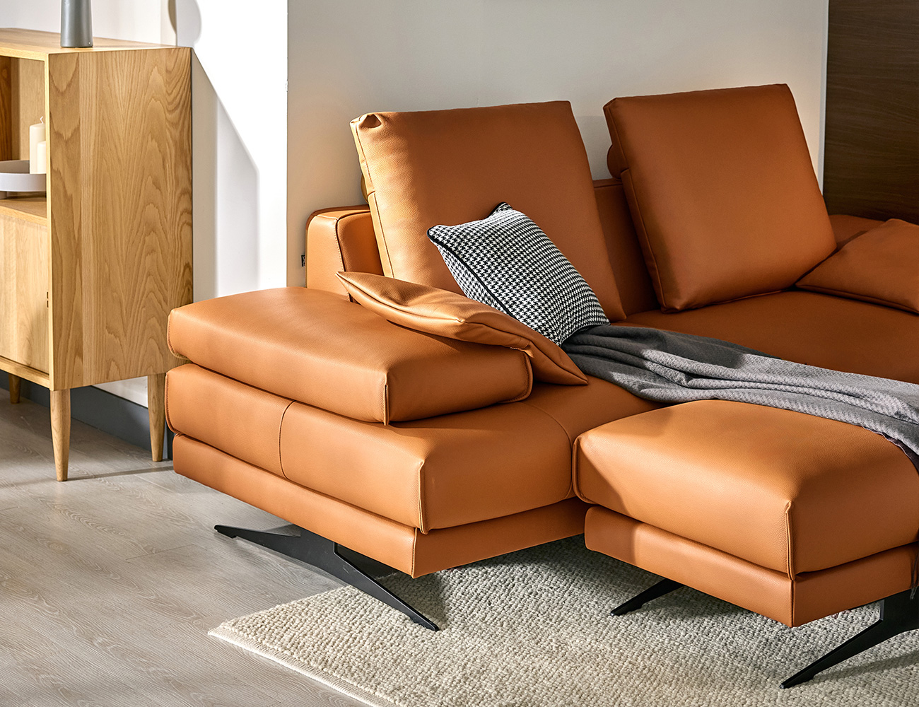 에타쥬&nbsp;3인 도나 천연면피 소가죽 소파(전체가죽적용)+쿠션2개