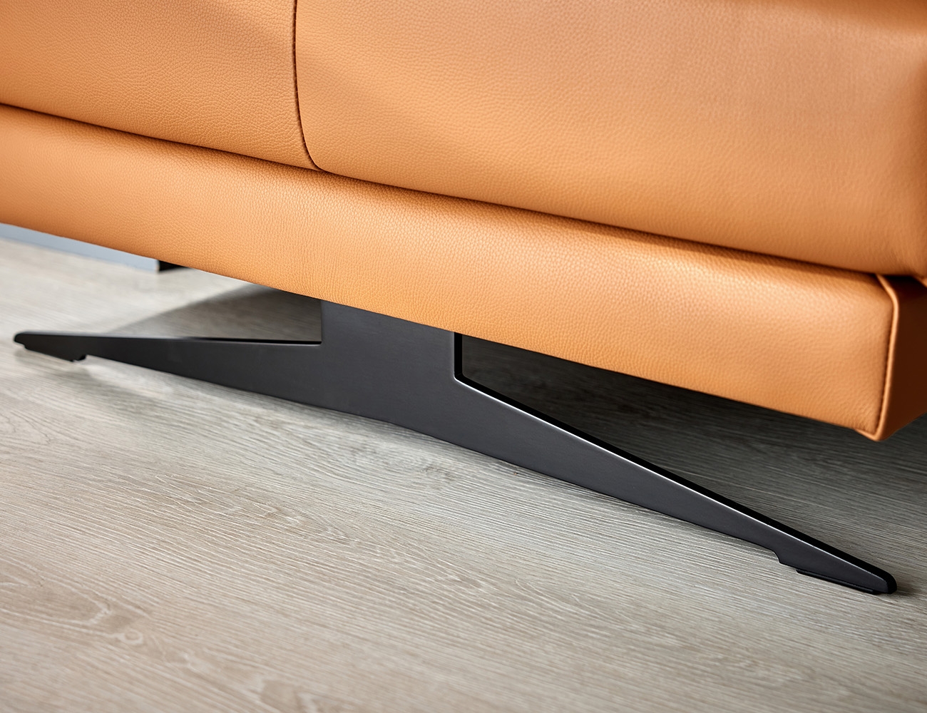 에타쥬&nbsp;3인 도나 천연면피 소가죽 소파(전체가죽적용)+쿠션2개