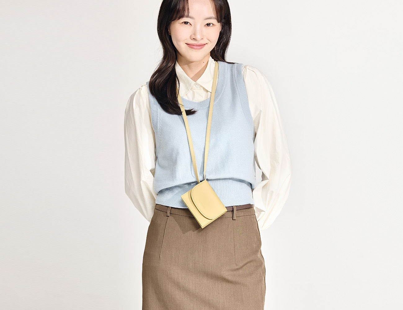 자코모 세미아닐린 내추럴 가죽 마이크로백