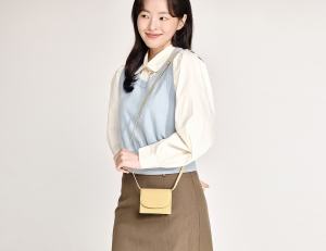 자코모 세미아닐린 내추럴 가죽 마이크로백