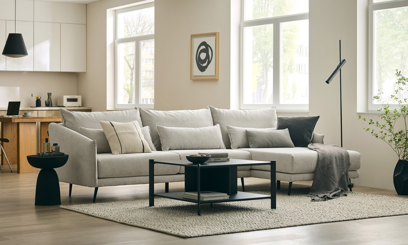 [Verona 7%] 카린 4인 카우치형 베로나 패브릭 소파+쿠션3개