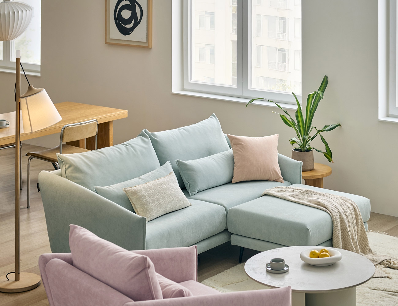 [Refurb Selection 50%] [리퍼브] 카린 3인 베로나 패브릭 소파+스툴+쿠션2개