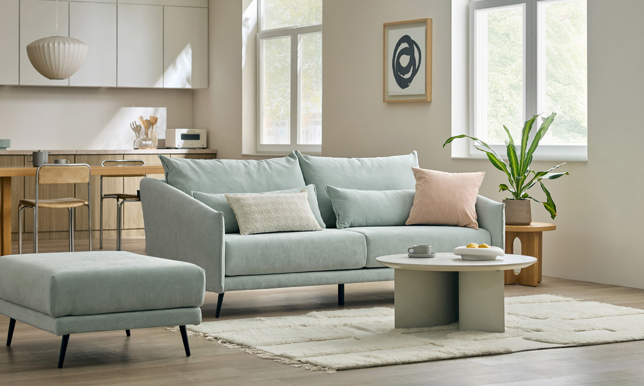 [Refurb Selection 50%] [리퍼브] 카린 3인 베로나 패브릭 소파+스툴+쿠션2개