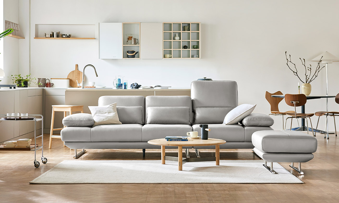 [Refurb Selection 40%] [리퍼브] 아말피 하이 3.5인 기능성 천연면피 소가죽 소파(전체가죽적용)+올가죽스툴+쿠션3개