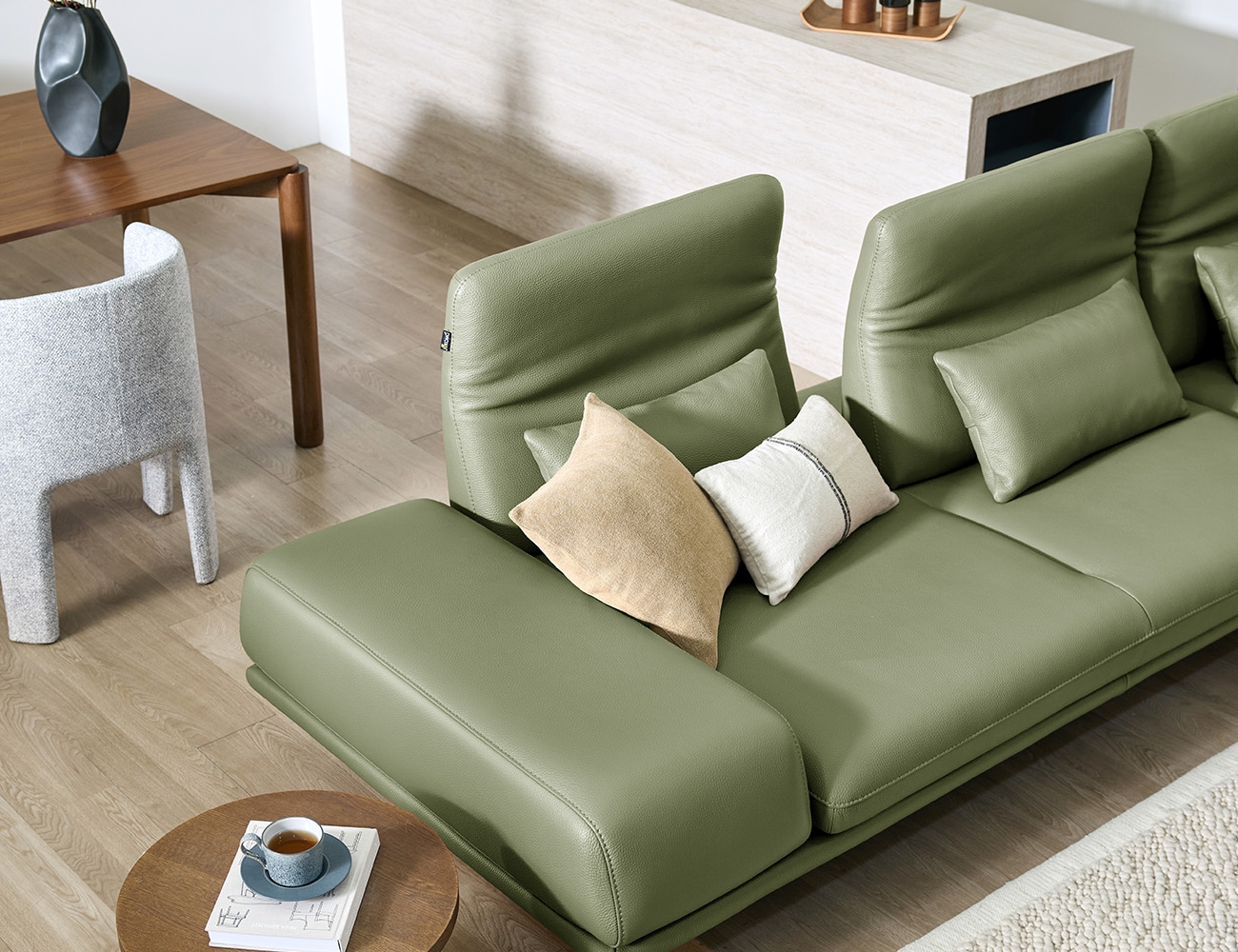 [Make Spring 23%] 플로브 스윙 4인 기능성 천연면피 소가죽 소파(전측면가죽적용)+쿠션3개