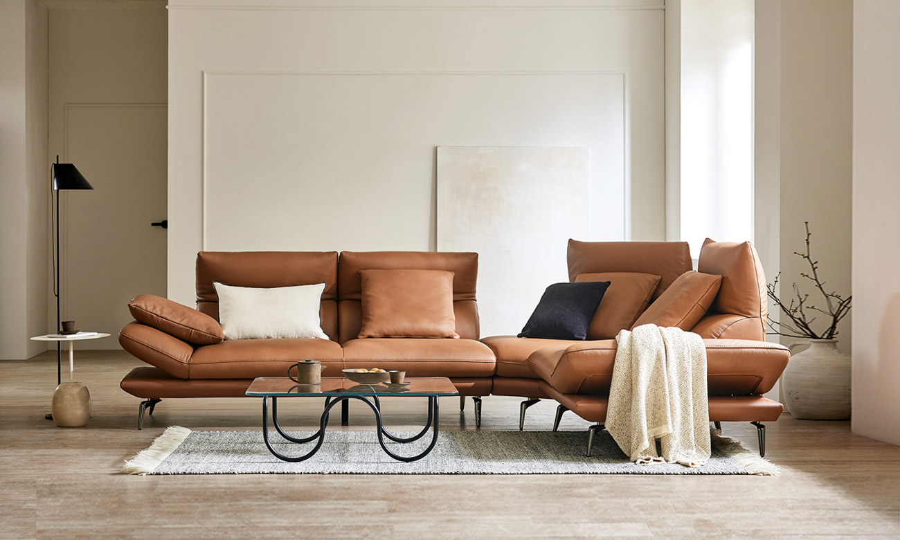 [Refurb Selection 40%] [리퍼브] 라이라 4인 코너형 기능성 슈렁큰 천연면피 소가죽 소파(전면가죽적용)+쿠션4개 (크림화이트/앉아서우형)