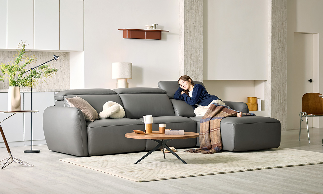 모비아 4인 카우치형 전동 기능성 슈렁큰 천연면피 소가죽 소파(전측면가죽적용)+쿠션2개