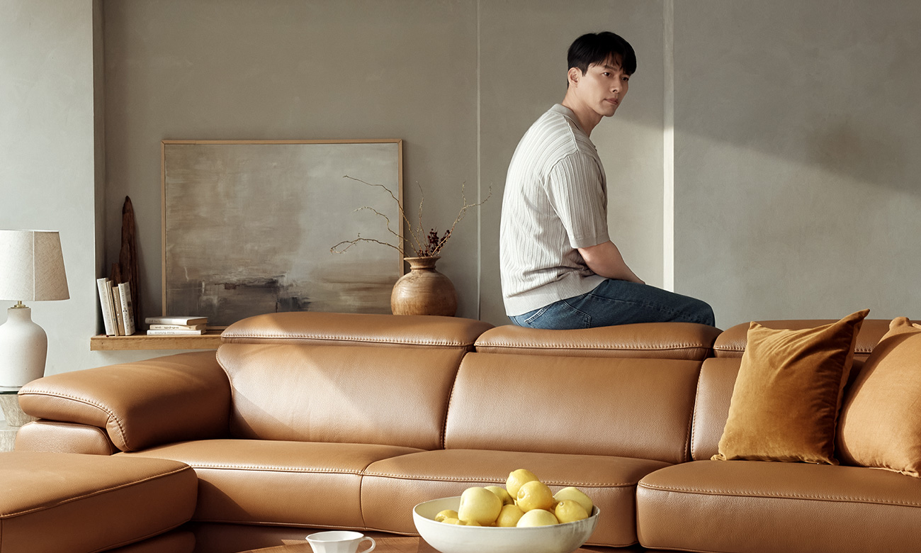 [Refurb Selection 30%] [리퍼브] 베니 4인 기능성 천연면피 소가죽 소파+스툴 (오렌지)